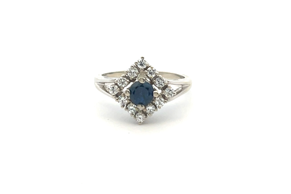Vintage Sapphire & Diamond Cluster Ring – White Gold