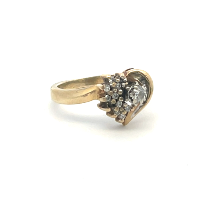 Gold Diamond Cluster Heart Ring